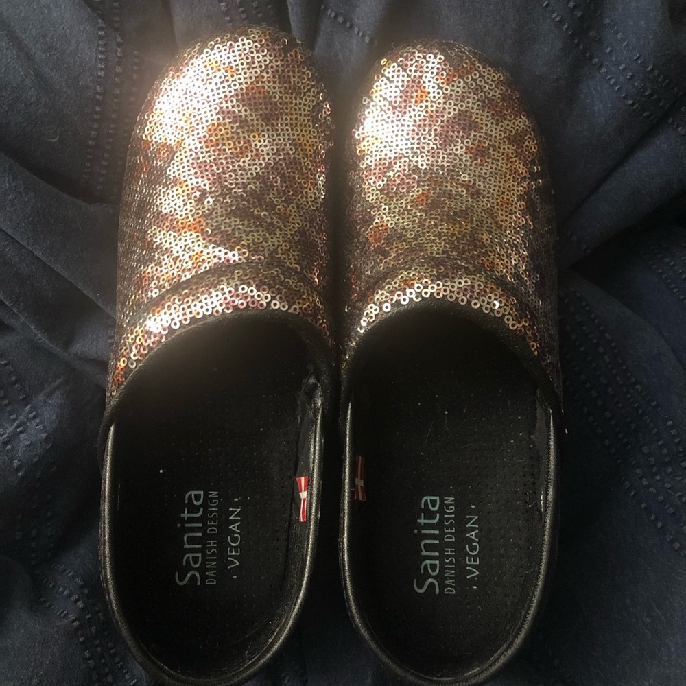 Sanita Clogs
